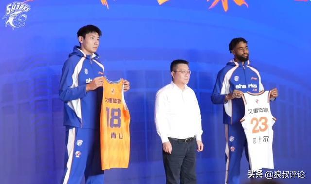 CBA揭幕战前瞻：上海男篮主场迎战深圳男篮 颁发总冠军戒指 拉塞尔迎首次考验