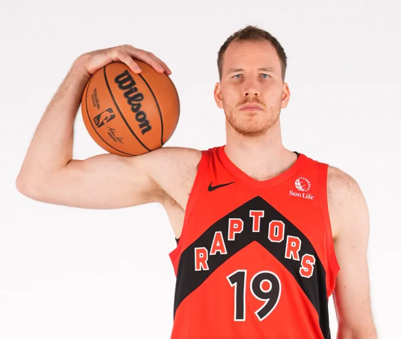 NBA官方为雅各布-珀尔特尔庆生，31岁生日快乐