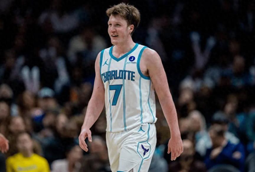 美媒评NBA25岁以下十大球星：文班亚马登顶，申京第四，弗拉格第六