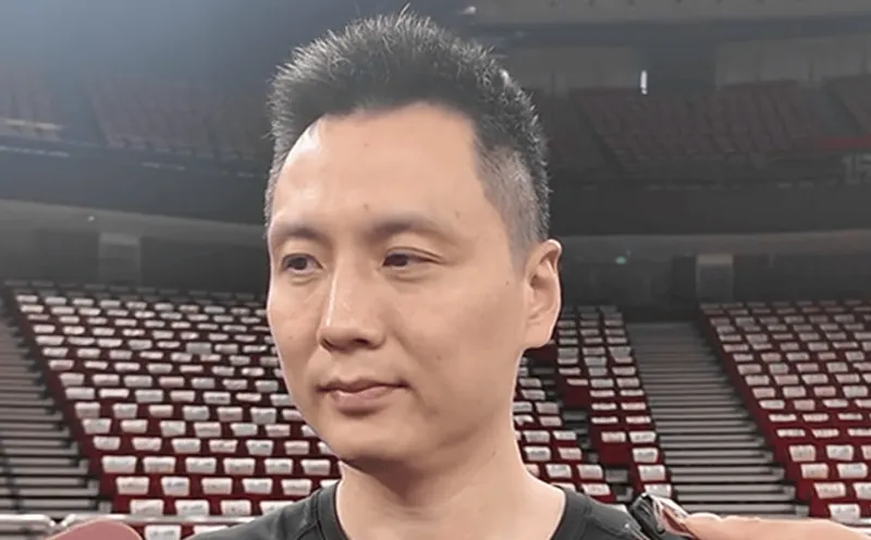 卢伟：拉塞尔需10天达最佳状态 CBA常规赛揭幕战今晚上演