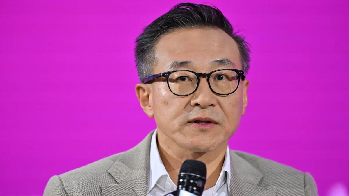 篮网老板蔡崇信怒斥种族歧视：支持记者调查勒布朗·詹姆斯事件