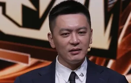 杨鸣谈CBA球员功能化：断档难延续，呼吁培养多面手