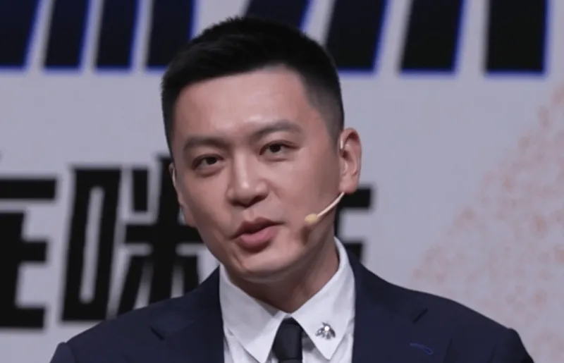 杨鸣谈CBA教练管理：外教更易沟通，国内教练需兼顾领导层