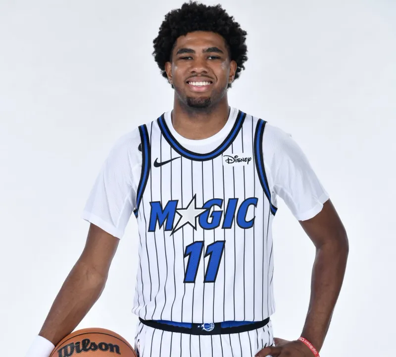 NBA官方为21岁杰斯-理查德森庆生，晒照祝福生日快乐