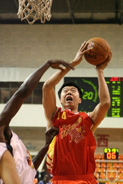 CBA历史成就最高五位本土球星：易建联、朱芳雨、姚明、刘玉栋、王治郅