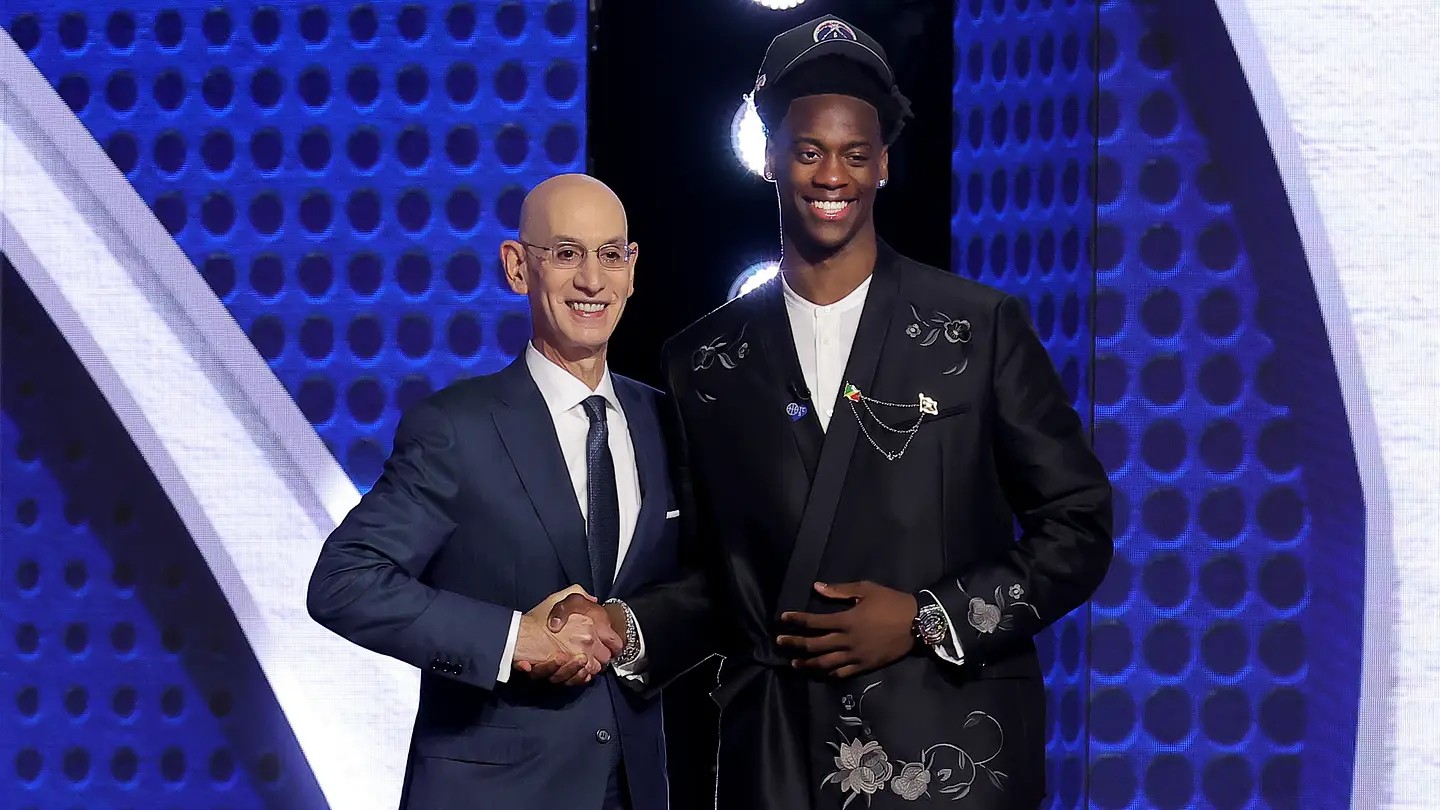 NBA总经理调查：AJ-迪班萨五年后最佳新秀并列第一