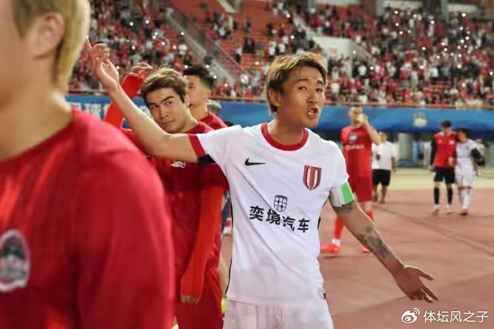 中超争冠悬念延续：成都蓉城0-1负津门虎 距离夺冠仅剩3轮