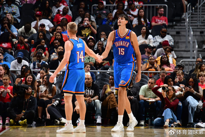 NBA雷霆新星斯特茨季前赛爆发 或成亚历山大黄金搭档