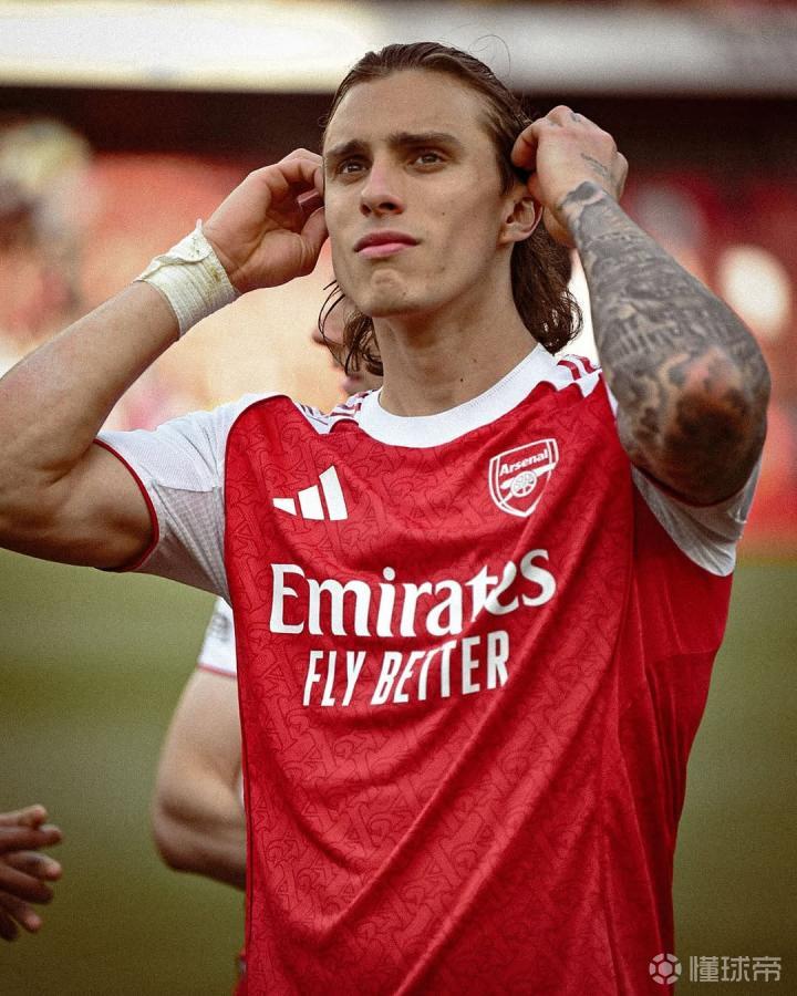 下赛季可别小看他！里卡尔多·卡拉菲奥里这小伙伴的足...