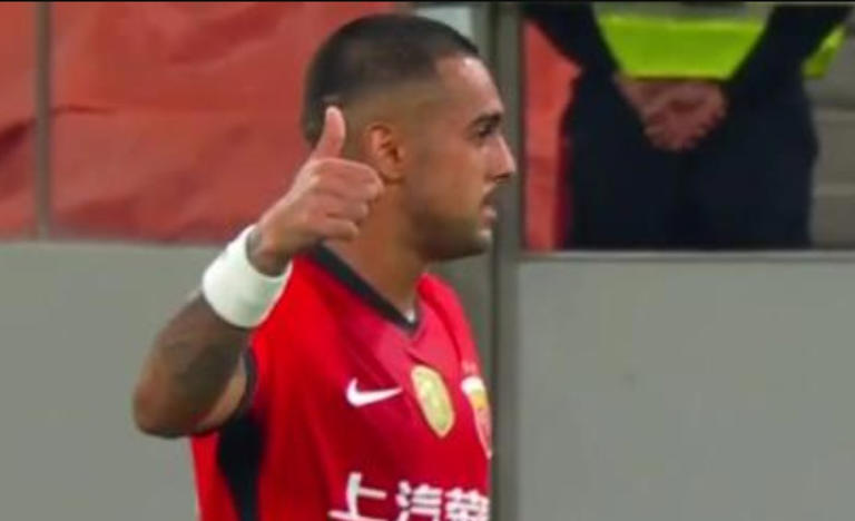 莱希纳多：我们是永不放弃的球队；离榜首还有4分，机会还是很大