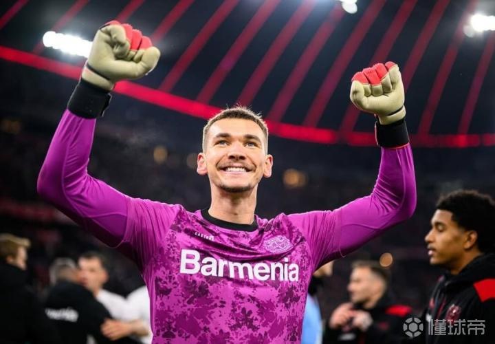 德天空：药厂初创讨论科瓦日转会与埃因霍温谈判，球员想要离队