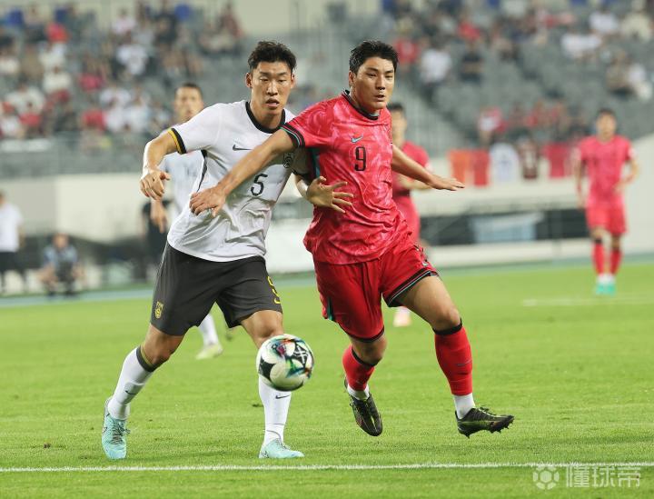 国足在对阵韩国前35次交锋只获3胜，近4次交锋遭遇0-3惨败