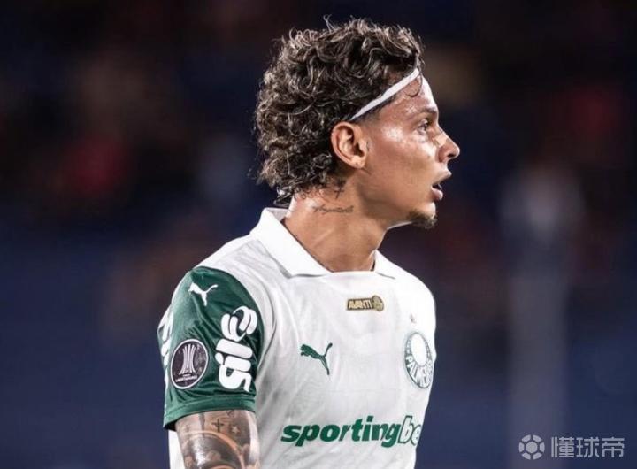 斯基拉：罗马接近3000-3100万签里奥斯，球员放弃10%转会权利