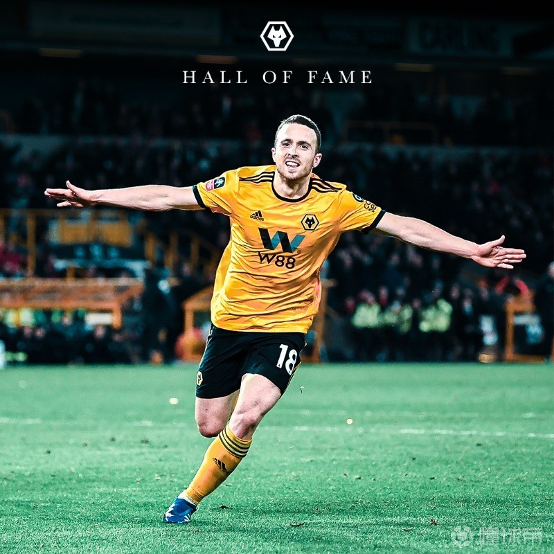 官方：因车祸去世的迪奥戈 - 若塔入选狼队名单