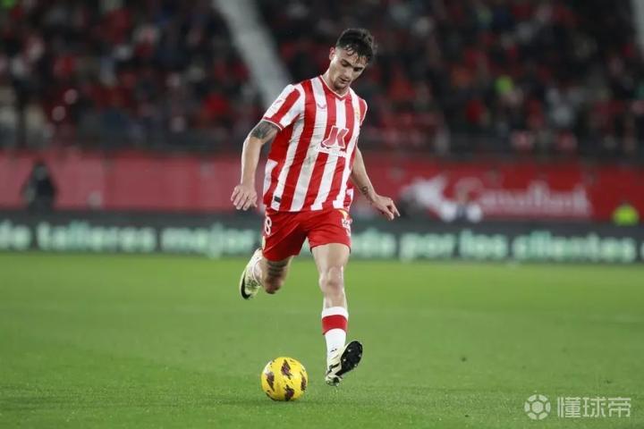 罗马诺：米兰已经准备好与阿尔梅里亚谈普维尔，球员在等待米兰