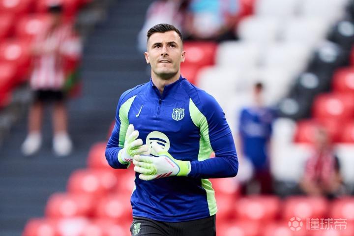 阿斯：潘尼亚是未来唯一能够出战西甲的巴萨一线队门将