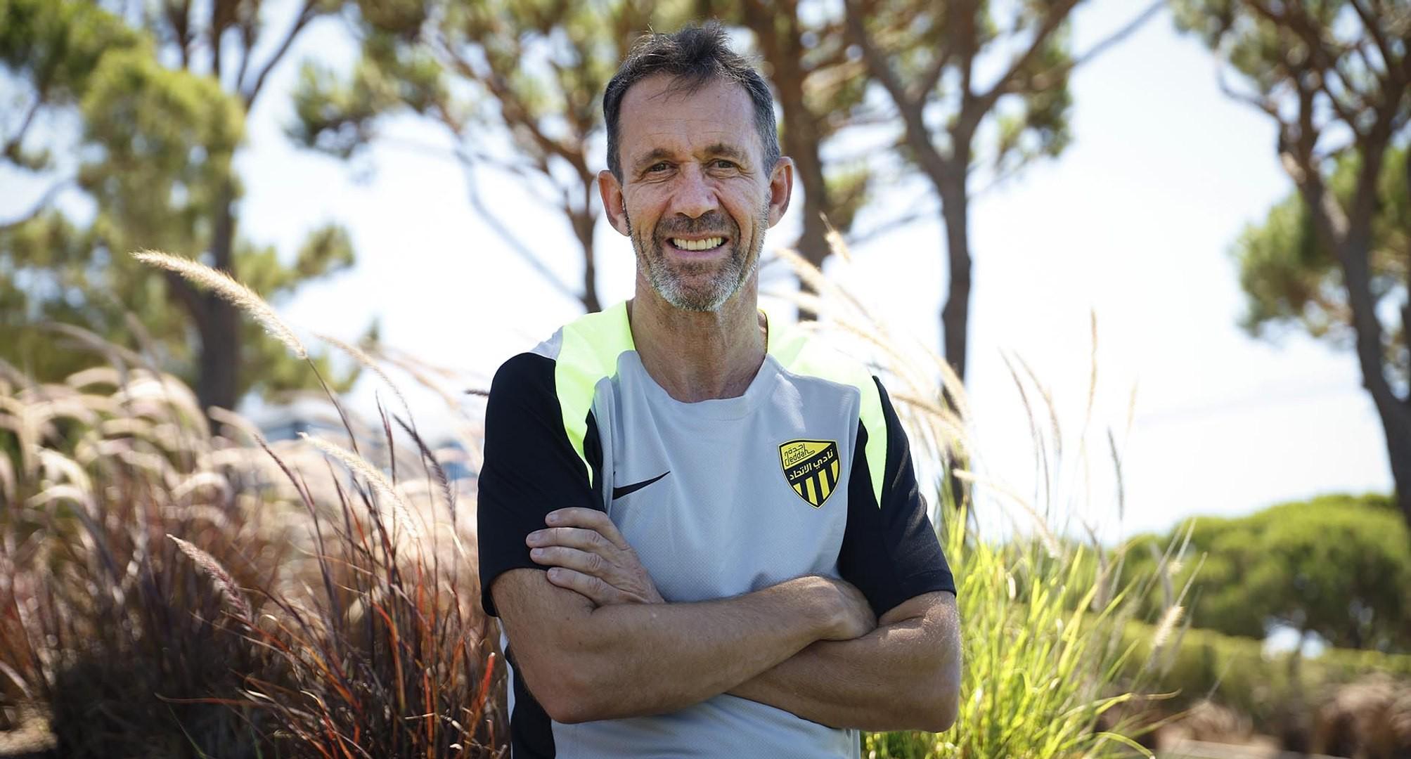 吉达联合体育总监：不排除维尼修斯来沙特；保护亚马尔很重要