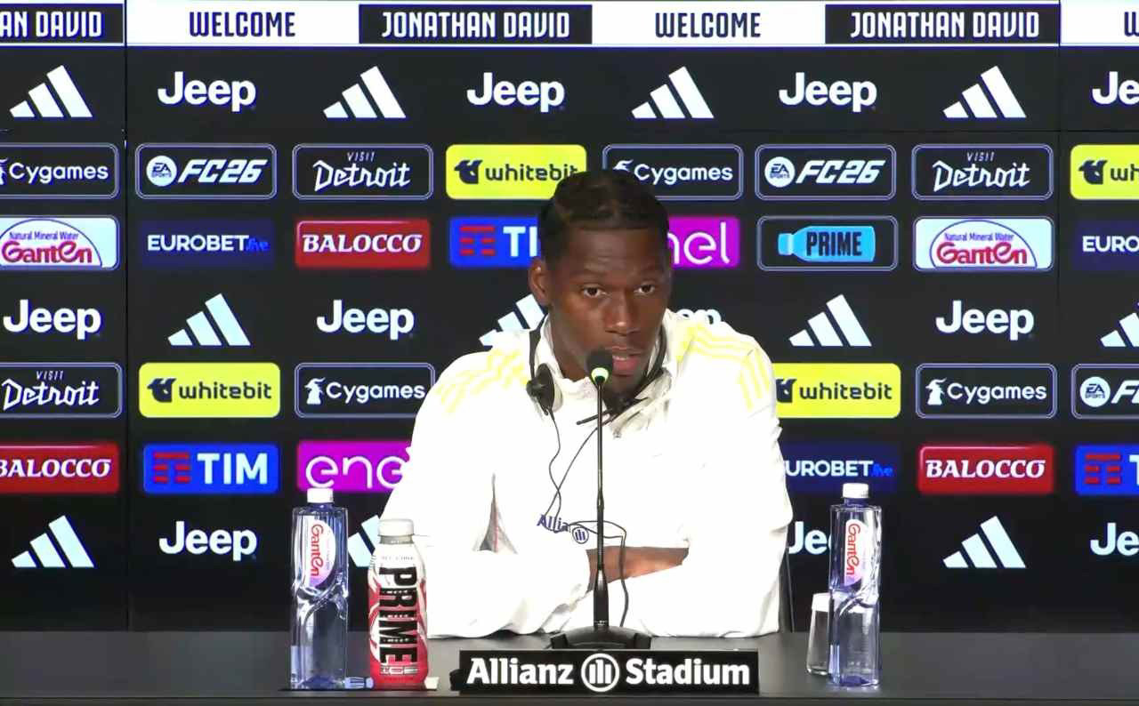 乔纳森·戴维：我的偶像是德罗巴和伊布；因父亲生日而特别的30号