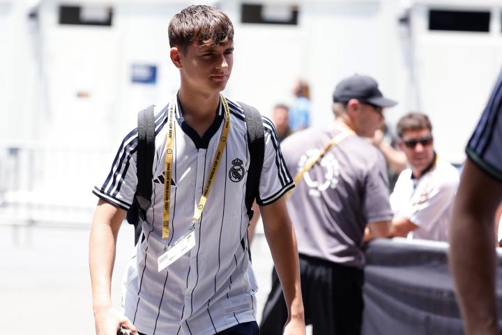 马卡：皇马不会将詹姆斯-阿沃尔多出售给多特，阿隆索很看重他