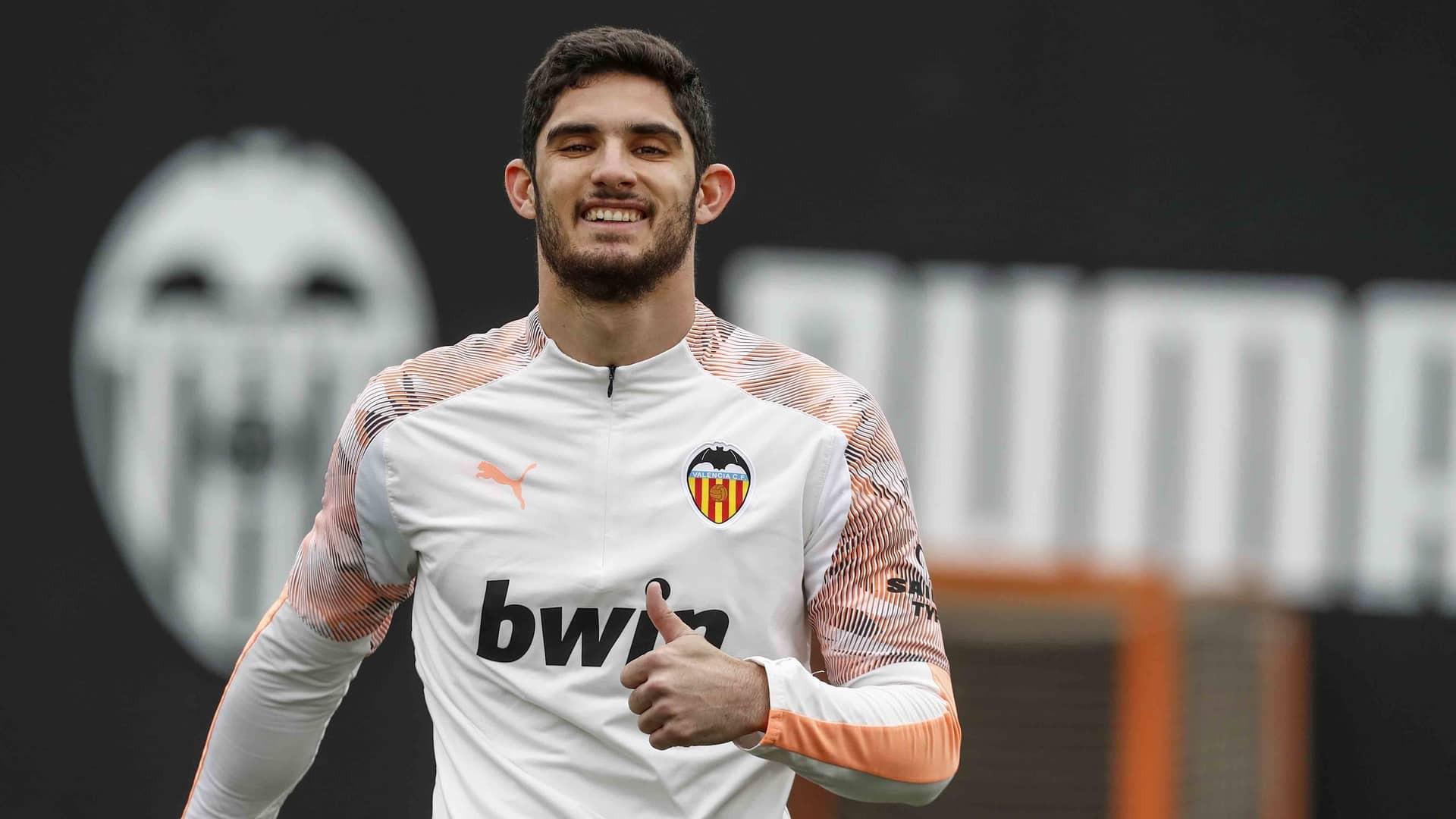 莫雷塔：狼队前锋捐赠萨洛 - 格德斯转会皇家社交正顺利推进