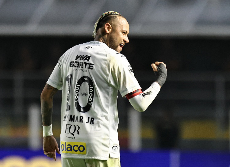 意媒：加图索访问卡利亚里；随后还将现场观看欧超杯