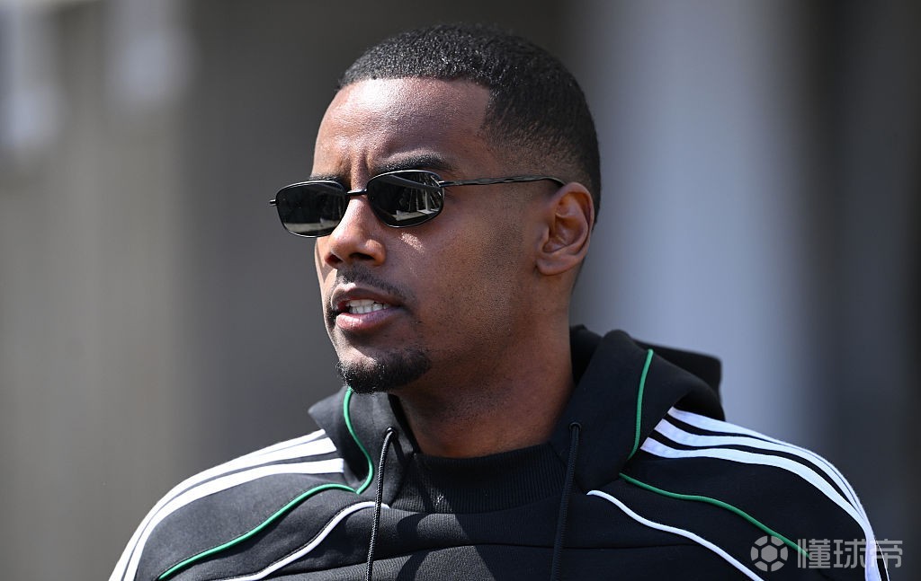 英国媒体：伊萨克今天没有与纽约队友们一起训练