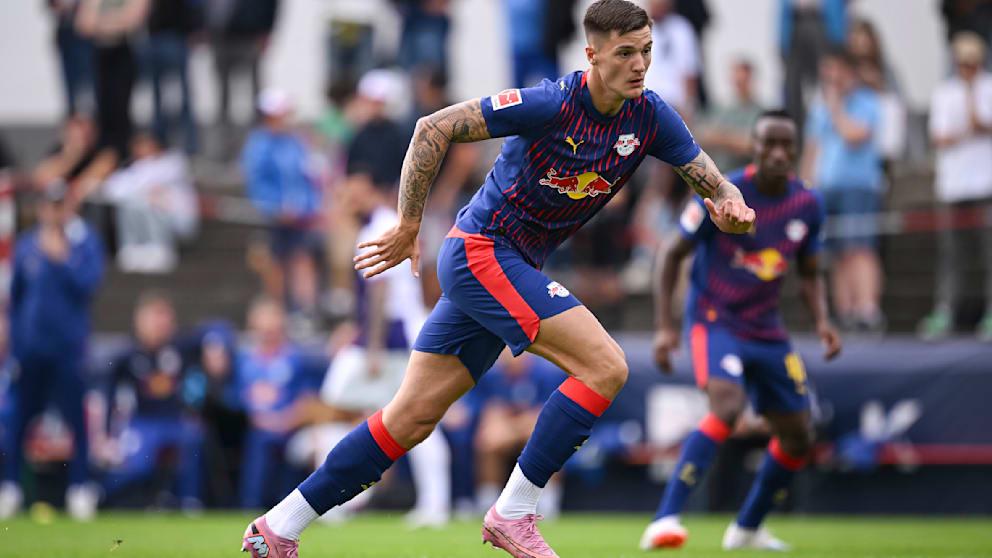 图片报道：曼联将承接谢科转会费用达350万欧元