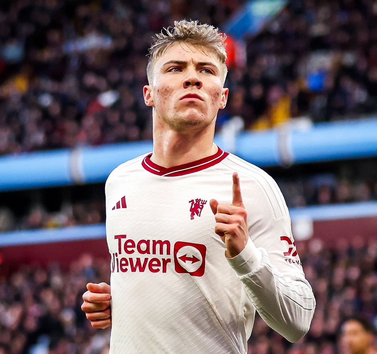 罗马诺：曼联对霍伊伦租借要求为600万欧租借费+承担全部工资资