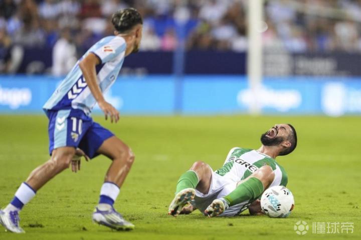 导致伊斯科重伤的马拉加球员遭遇网络暴力，伊斯科为其发声