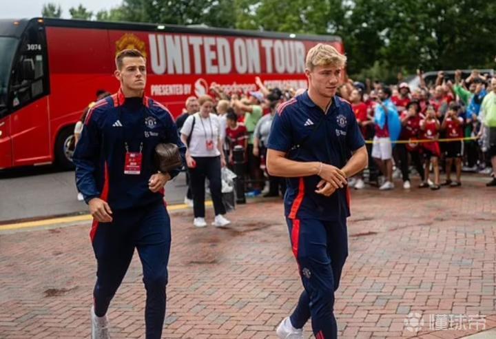 作者：曼联向霍伊伦重申寻觅新去处的机会，球员未确定是否离开