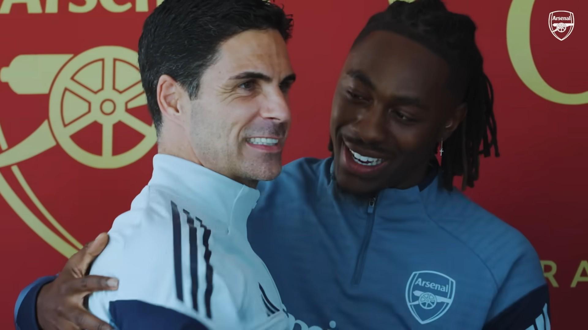 埃泽回归阿森纳：从被放弃到荣耀归来，童年梦想成真