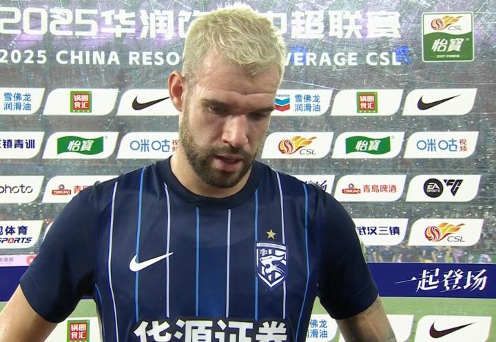 图多列神剧情助武汉三镇险胜申花,中超争冠悬念再起