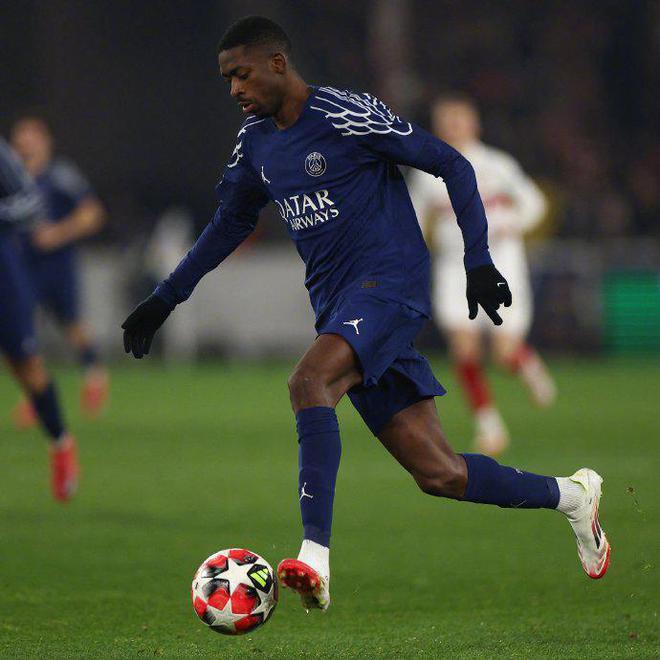 曼城中后卫胡桑诺夫伤退，德比恐成空场，欧冠硬战堪忧