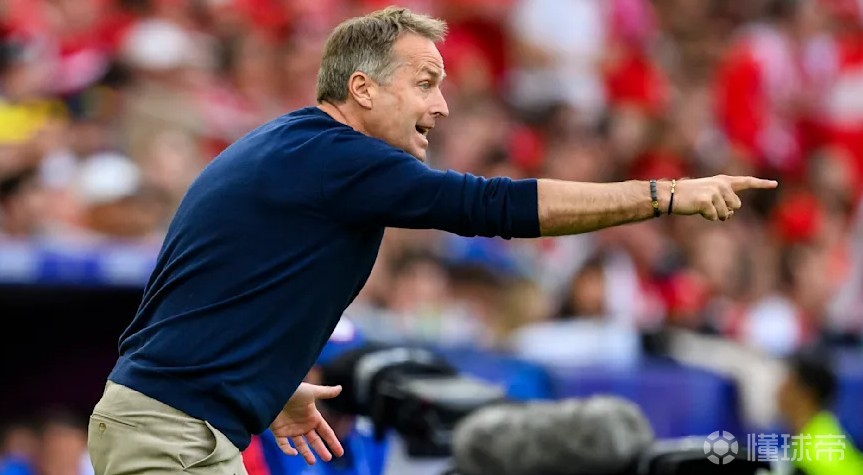 尤勒曼坐镇勒沃库森，笑谈夏窗失意终成主教练