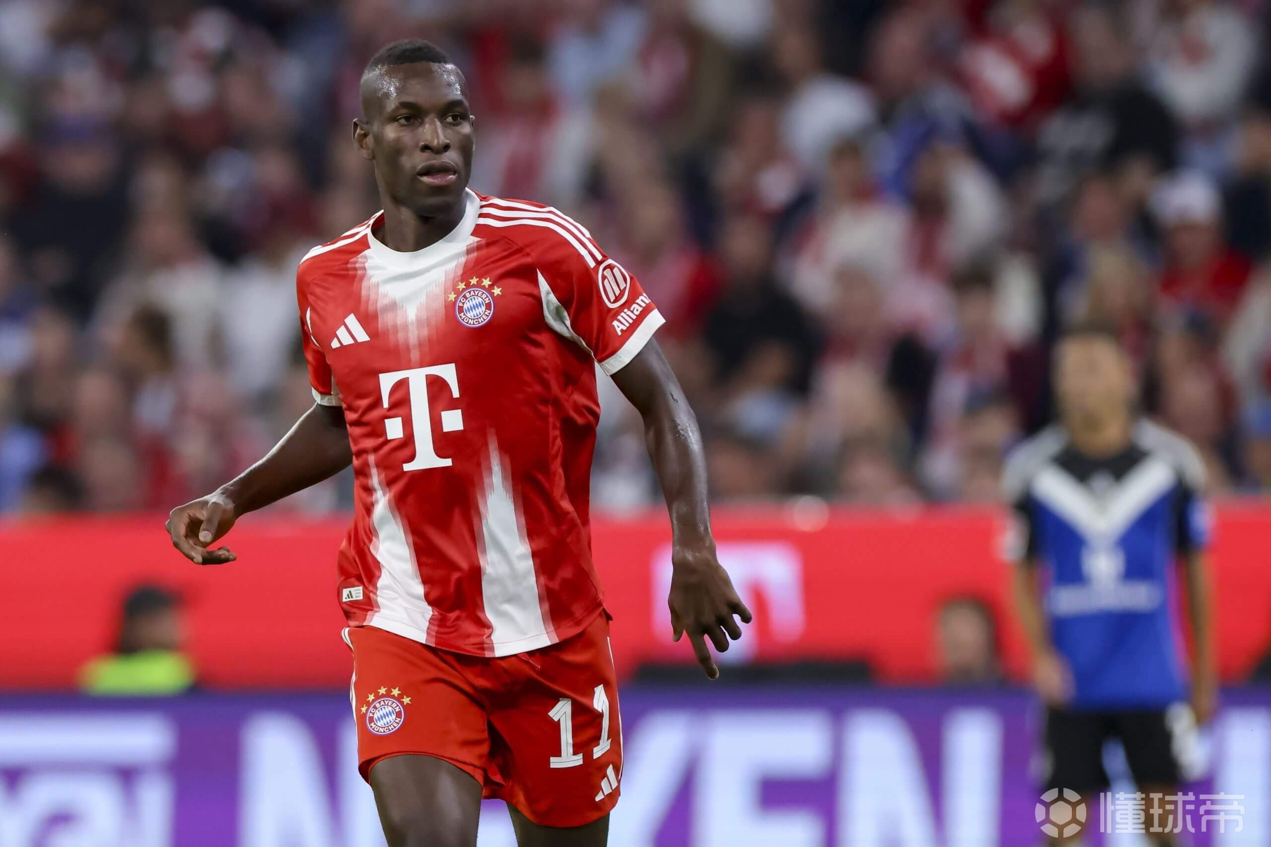 雅克松拒绝切尔西回归风波，拜仁买断条款成焦点