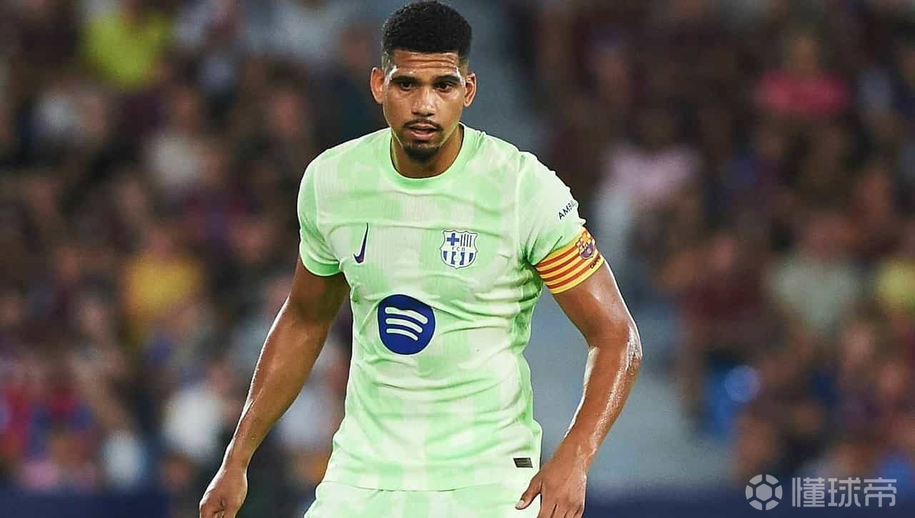 弗里克的隐藏套路，阿劳霍真是为欧冠被刻意“冷藏”？