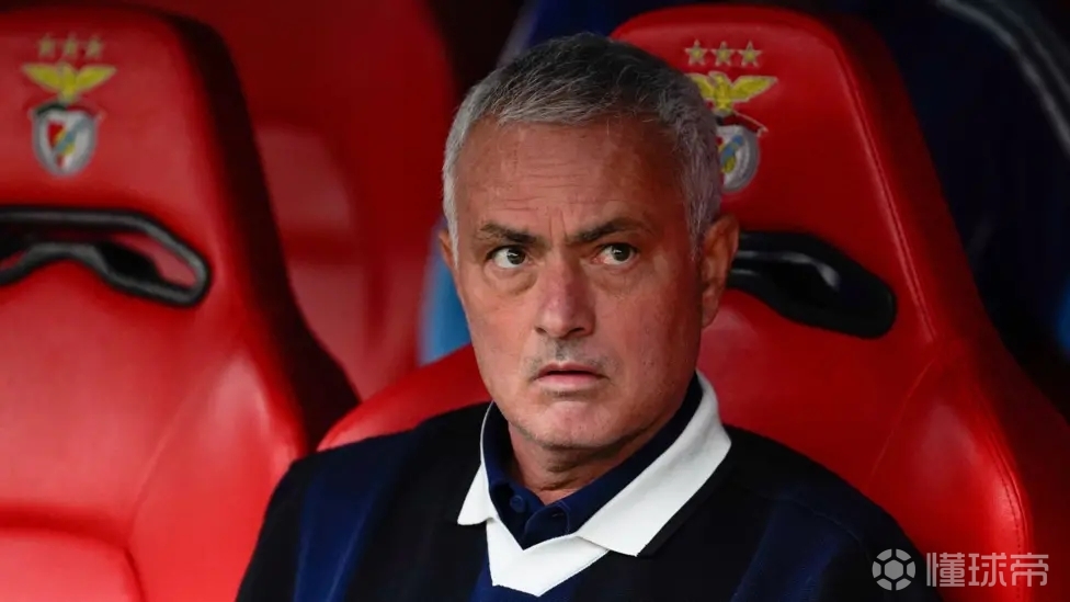 穆里尼奥的戏码：本菲卡戏剧性的回归与执教生涯初体验回顾