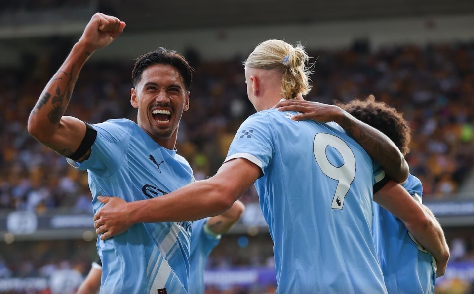 曼城主场强势2-0完胜那不勒斯，赖因德斯大赞门将堪称巨人