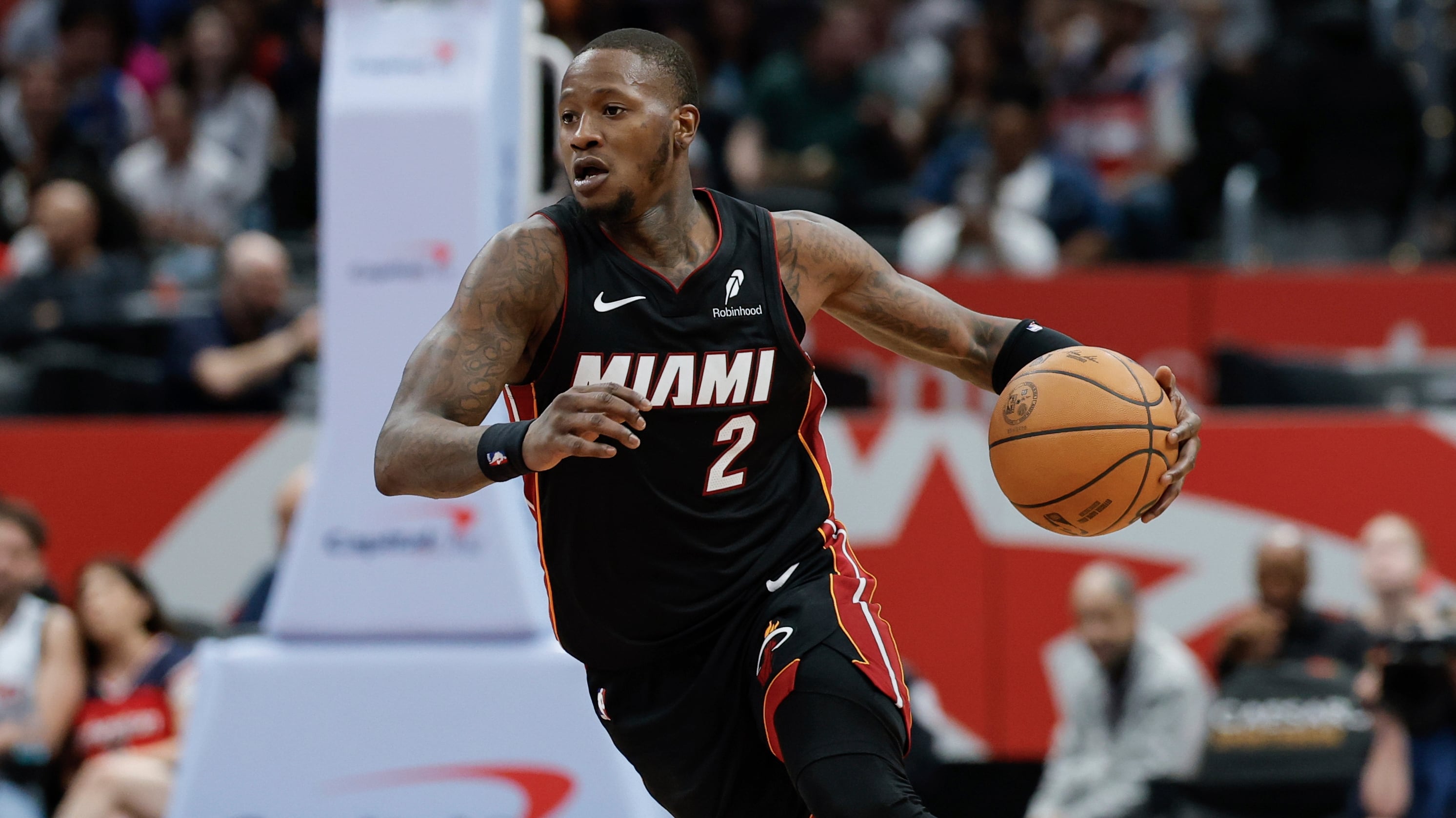 NBA赌博震荡！比卢普斯和罗斯警被捕，背后的赌盘内幕惊爆联盟