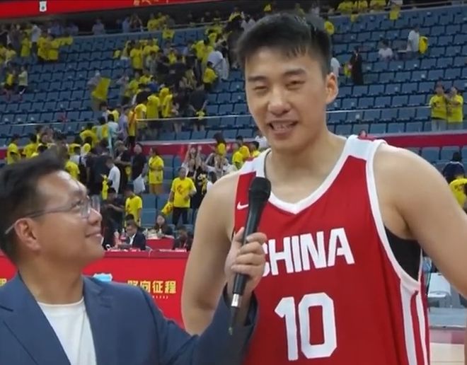 双杀委员会内瑞拉王俊杰采访！谦逊致敬队友，展望未来做好篮板与防守