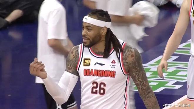 官宣！莫兰德回辽篮，杨鸣笑开花，下赛季争冠又是他们的主场