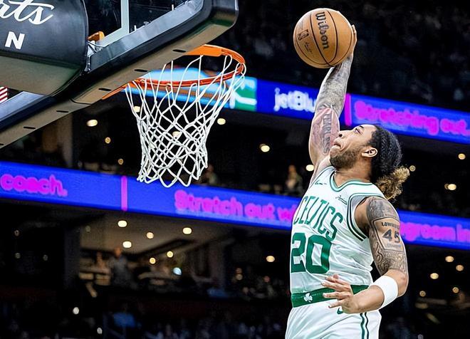 NBA球星：戴维森在火线得到机会，他的情况和小霍勒迪差不多