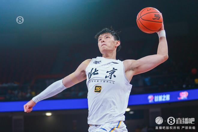 展览10：联合起步球员有多少实力？小里程成为三届家卡鲁索已夺两冠