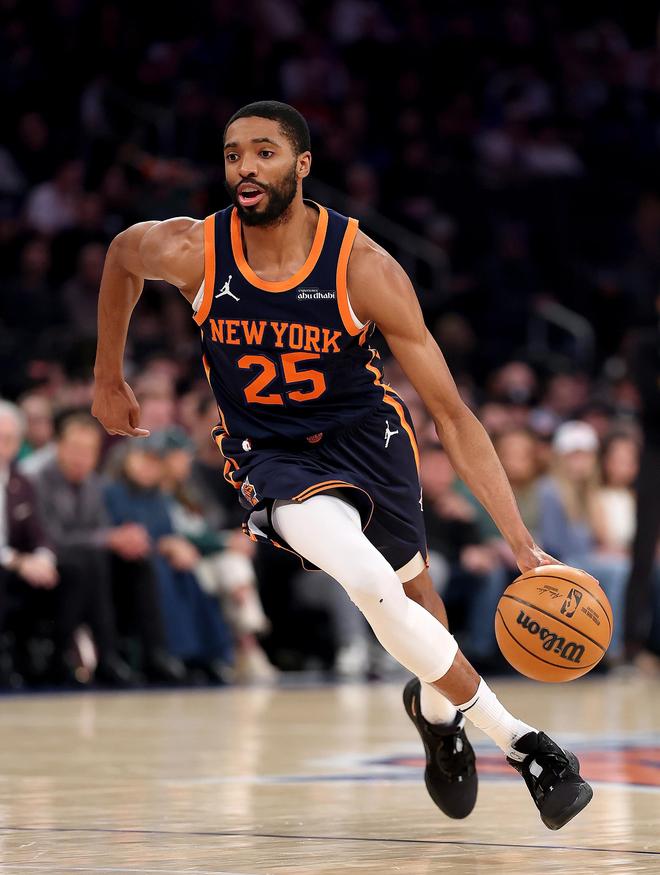 尼克斯队记：大桥赛季在锤伯顿手下没发挥好，情侣性格不合