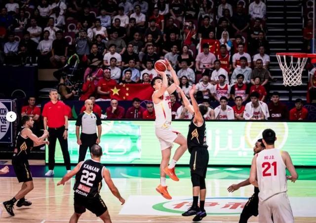 中国男子篮球的三个进步，全胜升级