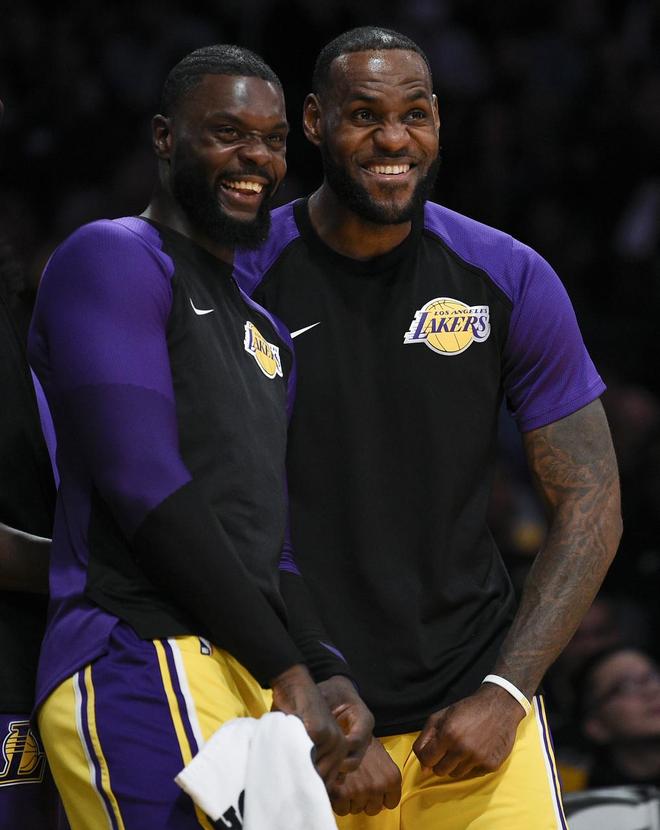 史蒂芬森与谢姆斯的对话：他是场上的课程最容易搭档的球员