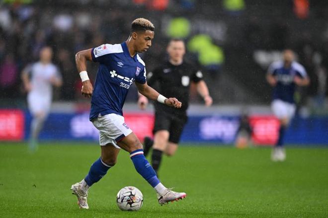 天空：诺丁汉森林再次求购哈钦森，伊普斯维奇要价4000万镑