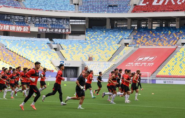 凤凰山拼亚冠，90分钟我们一起大战！