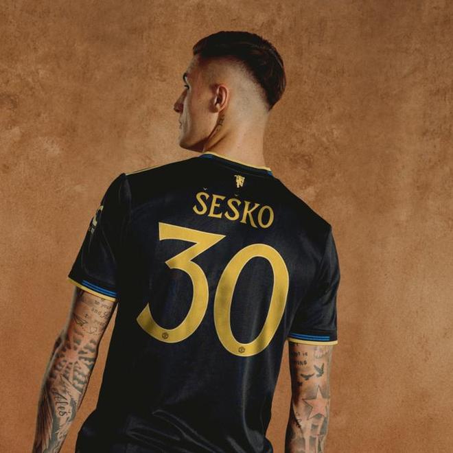 8500万欧元的奖金！官方：塞斯科身披曼联30号征战新赛季