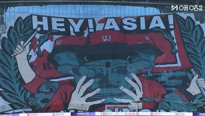 李灿：盼望中国足球队的表现与比赛品质更好，愿能配得上TIFO文化